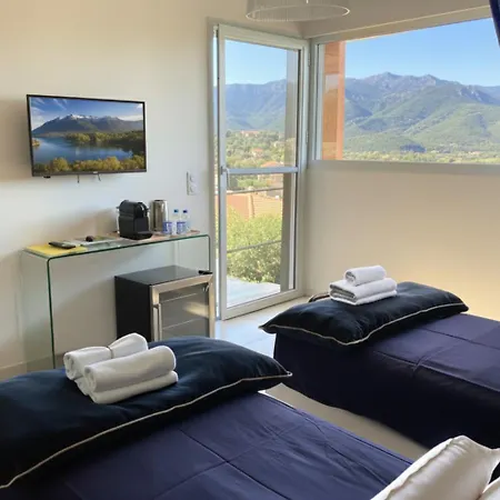 Avec 2 D'hotes Pour 1 A 4 Personnes Avec Vue Mer, Terrasse, Parking Prive, Proche Port Et Aeroport, Petit Dejeuner Inclus Oda ve Kahvaltı