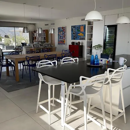 Avec 2 D'hotes Pour 1 A 4 Personnes Avec Vue Mer, Terrasse, Climatisation, Parking Prive, Proche Port Et Aeroport, Petit Dejeuner Inclus Nocleg ze śniadaniem 4*