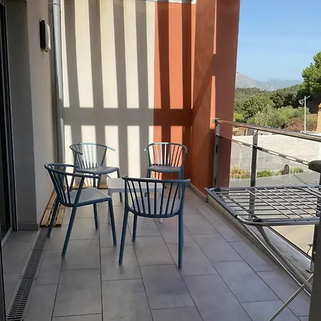 Avec 2 D'hotes Pour 1 A 4 Personnes Avec Vue Mer, Terrasse, Climatisation, Parking Prive, Proche Port Et Aeroport, Petit Dejeuner Inclus Nocleg ze śniadaniem Ajaccio (Corsica)